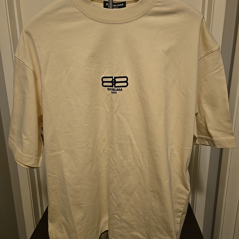 Balenciaga Paris iconic shirt